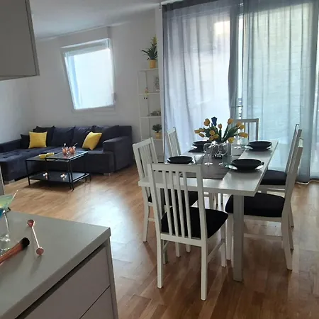 Apartament Rita *